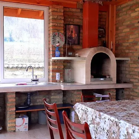 Бялата Къща Калугерица Guest house
