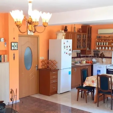 Бялата Къща Калугерица Guest house